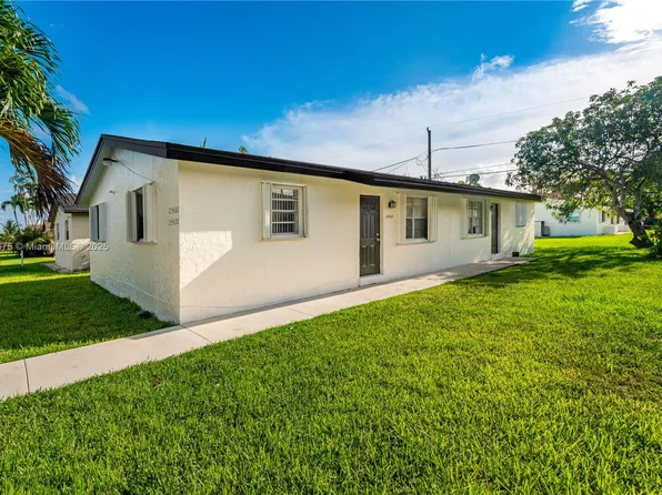25420 SW 107th Ave, Homestead, FL 33032
