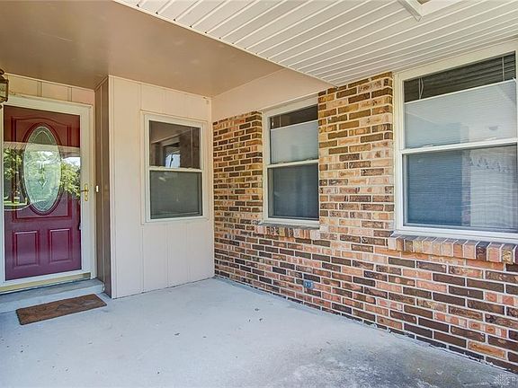 2nd image of 169 Lake Forest Dr