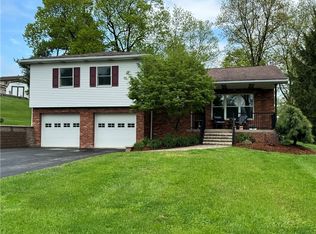 9 Clover Ln, Indiana, PA 15701