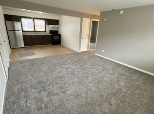 15006 Dorchester Ave APT 2E, Dolton, IL 60419