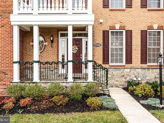 5th image of 22986 Chertsey St