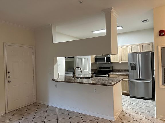 4th image of 150 Veracruz Dr Unit 512