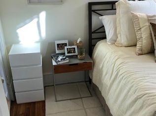 1327 1/2 35th St NW, Washington, DC 20007