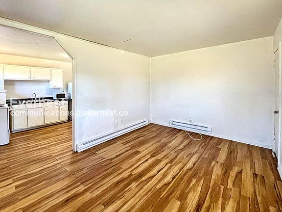 3rd image of 2011 Milne St Unit A