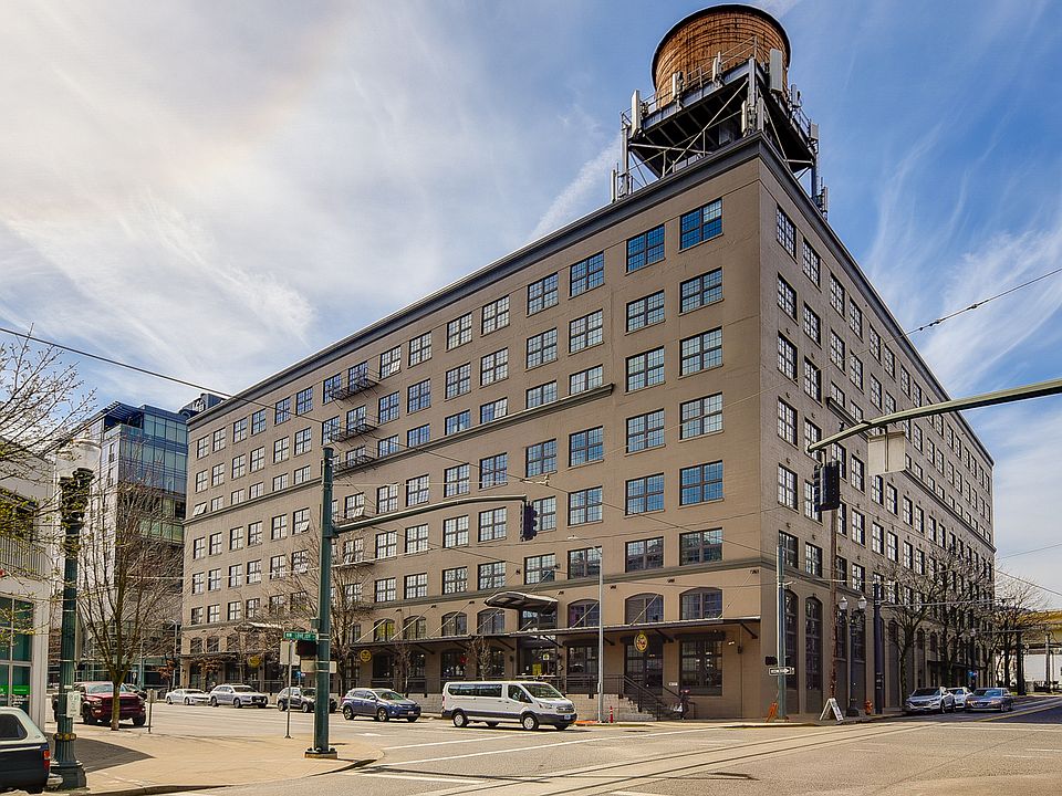 Exterior shot of the Marshall Wells Building