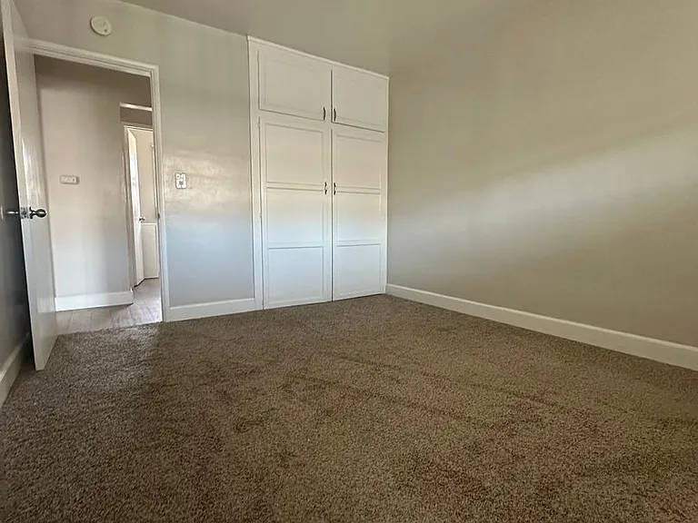 116 S Orange Ave — Photo 4