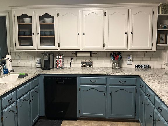 3rd image of 6801 Highland Oaks Dr