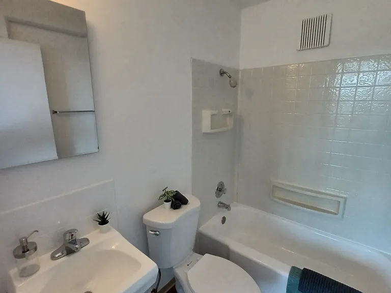 University View Apartments — Photo 19
