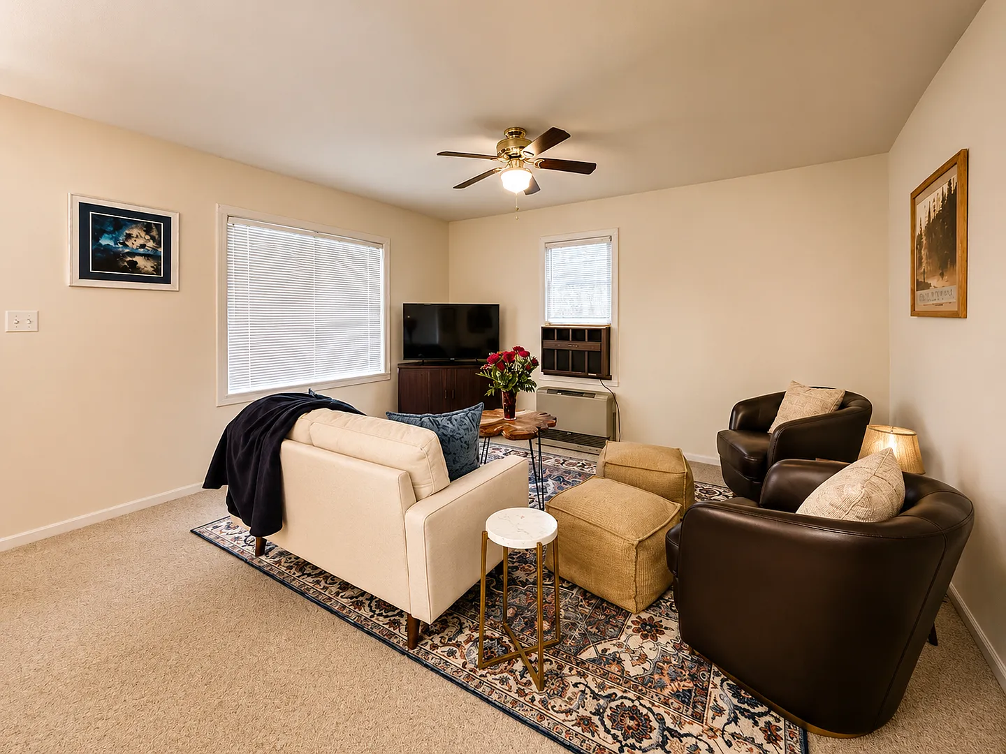 Charming Downtown Historic Rental — Photo 2