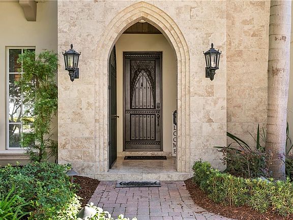 3rd image of 4004 Calle Delfin Ct