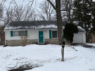 110 Warner Rd, Fayetteville, NY 13066