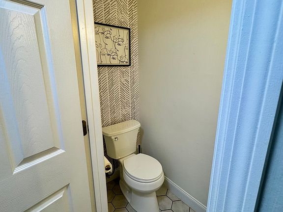 Powder room