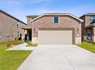 2059 Henrietta Dr, Forney, TX 75126