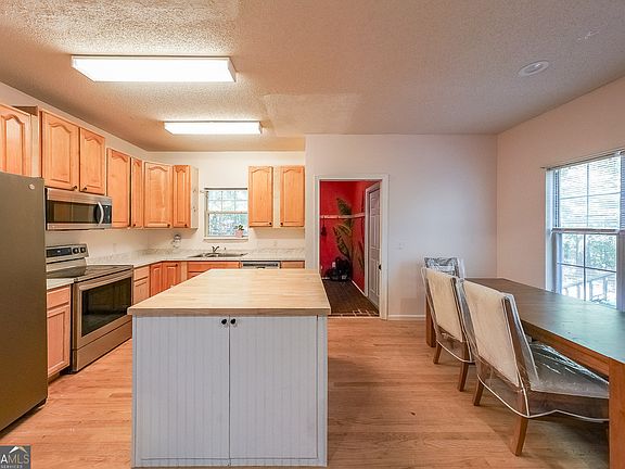 5th image of 6554 Fox Run