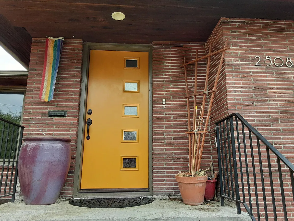 Front entrance - 2508 17th Ave S