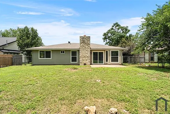 3915 Hillside Dr — Photo 37