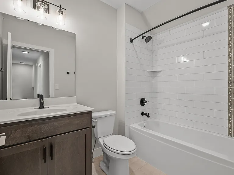 2413 1st Ave S #103 — Photo 24