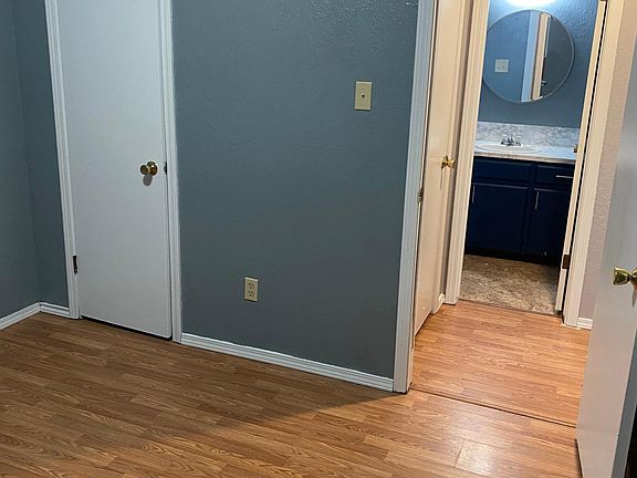 2nd image of 4615 SW K Ave