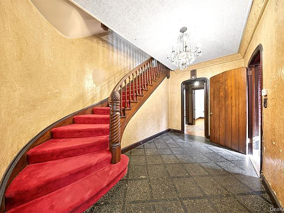 4th image of 29-34 146th Street