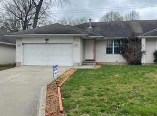 1013 S Elder Ave, Springfield, MO 65802