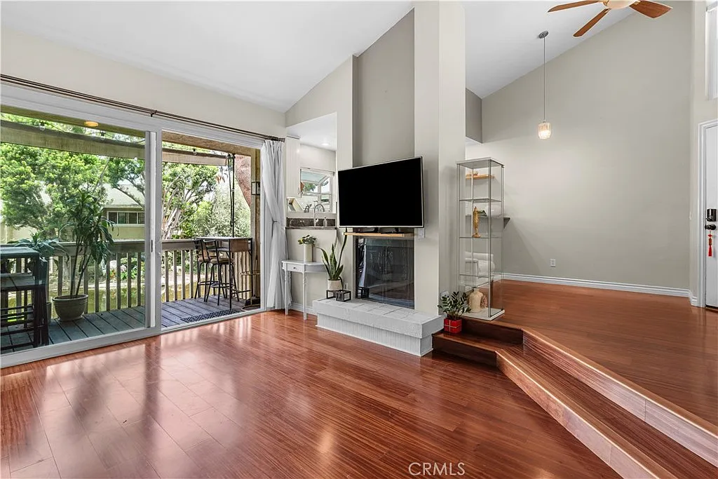 1 bed, 681 sqft, $2,650 — Photo 3