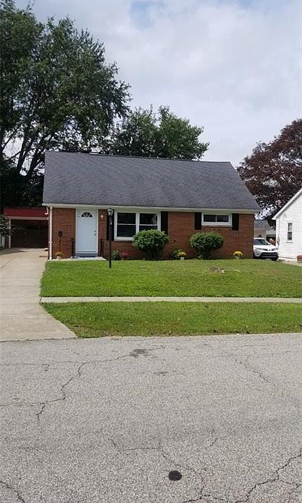 1st image of 616 Marshall Dr