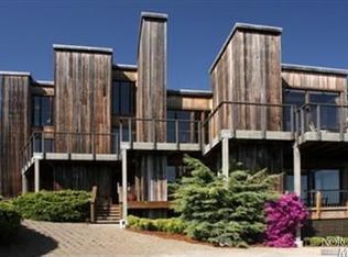 250 Belvedere Ave, Stinson Beach, CA 94970