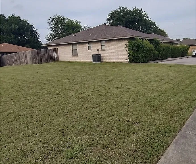 3909 Charolais Dr #B — Photo 11