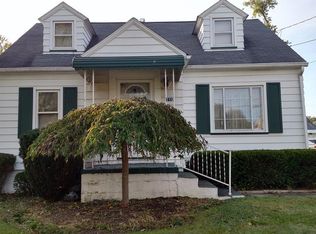 110 Piccadilly St, Campbell, OH