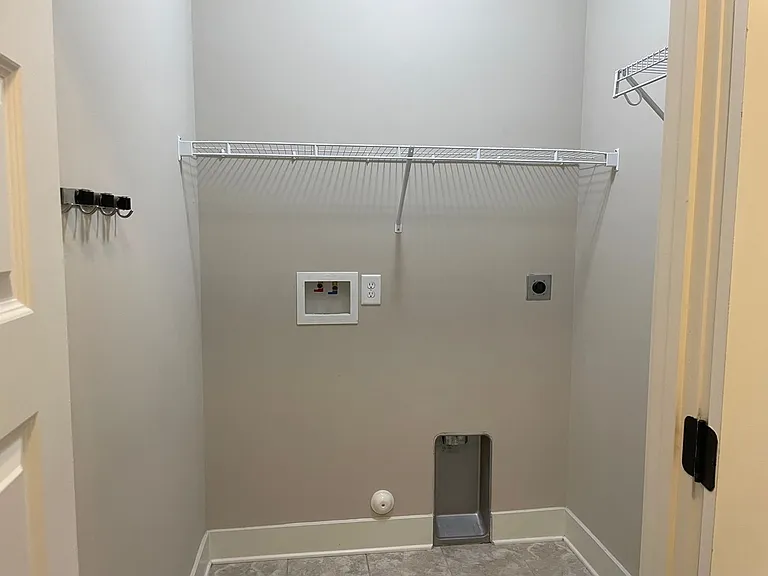 4014 Valley Mnr — Photo 15