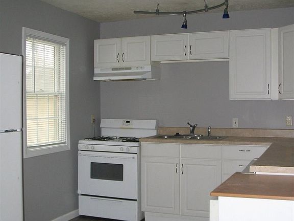 5th image of 7405 Terry Dr