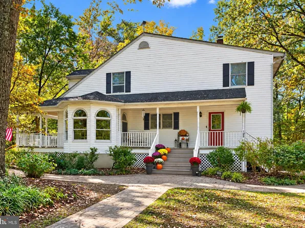 188 Waldo Rd, Pasadena, MD 21122
