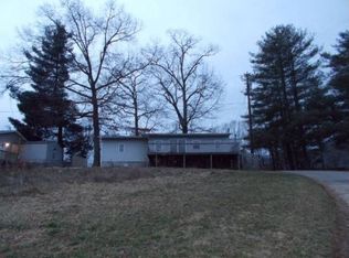 18 Paradise Ridge Rd, Candler, NC 28715