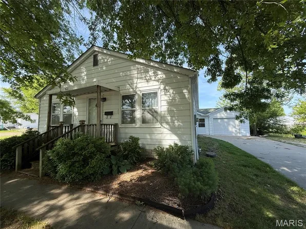 509 & 511 E Hudson St, Wellsville, MO 63384