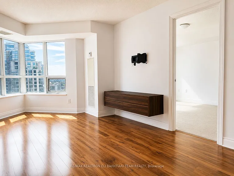 500 Doris Ave #2023 — Photo 17