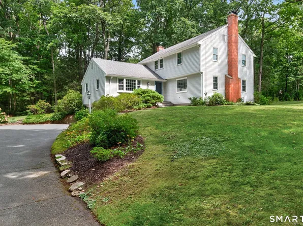 21 Musket Trail, Simsbury, CT 06070