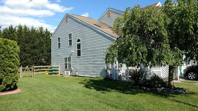 1st image of 143 Redden Ln