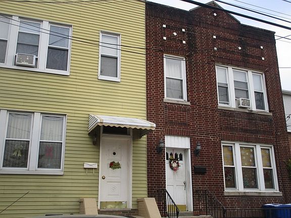3rd image of 76 Wright Ave