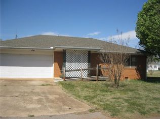 701 N Randall Ave, Elk City, OK 73644