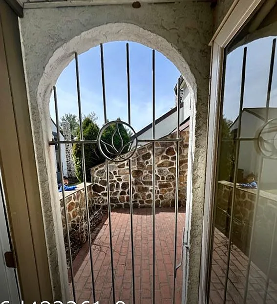 3 bed, 1848 sqft, $2,765 — Photo 3