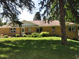 635 McCoy Dr, Carroll, IA 51401