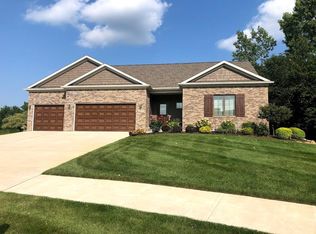 13037 Lia Ct, Linden, MI 48451