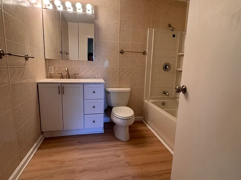 5130 Eichelberger Ave — Photo 2