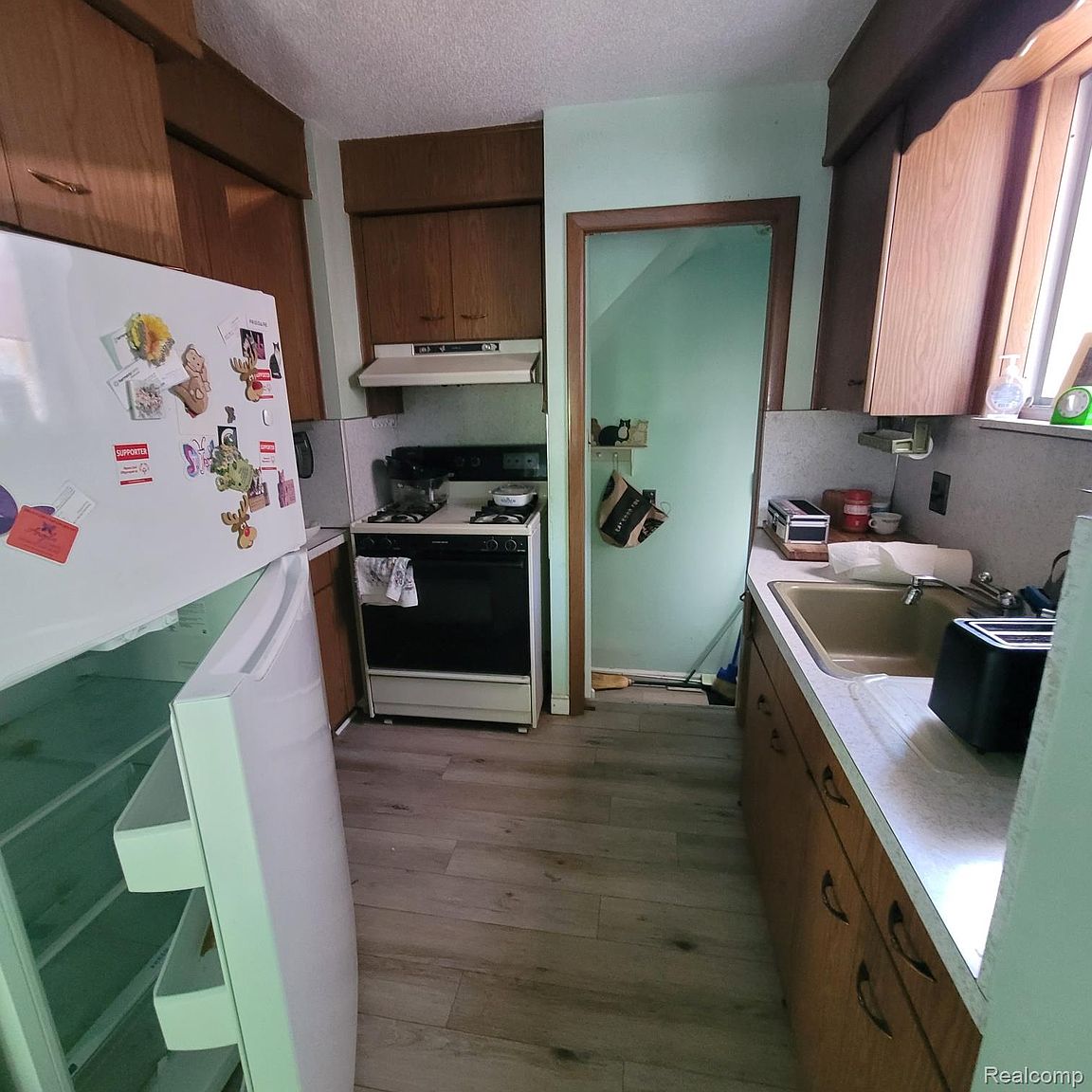 4574 Westland St, photo 7