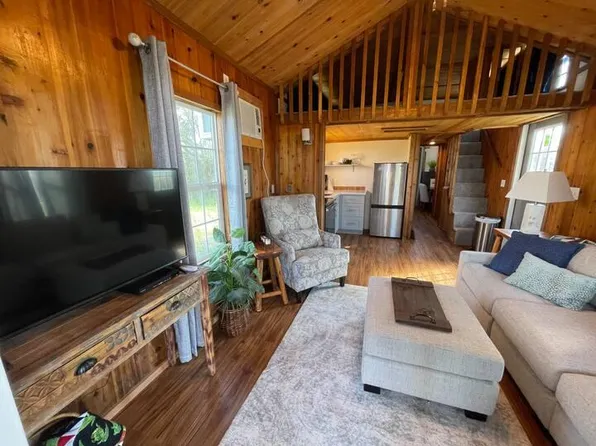 701 Wallisville Turtle Bayou Rd, Wallisville, TX 77597