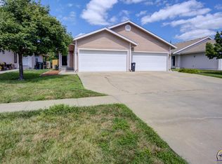 7306 SW 23rd Ct, Topeka, KS 66614