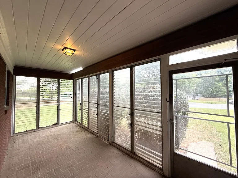 2000 Weststone Dr — Photo 12