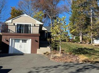 25 Staubitz Ave, Pearl River, NY 10965