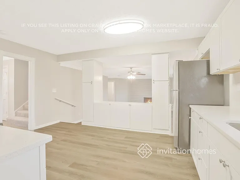 6043 Wandering Way — Photo 10
