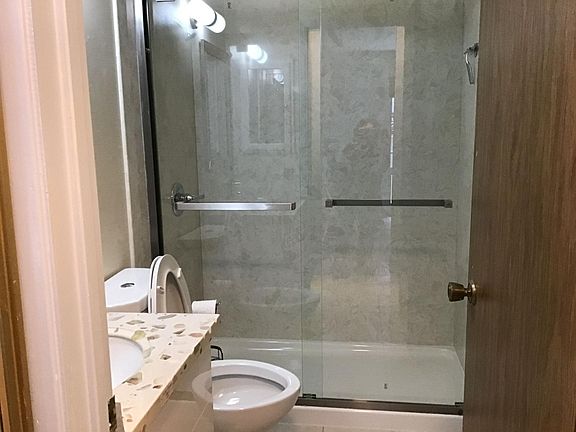 4th image of 205 Boardwalk Ave APT H
